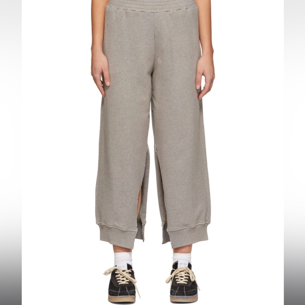 MM6 MAISON MARGIELA
Grey Cotton Lounge Pants